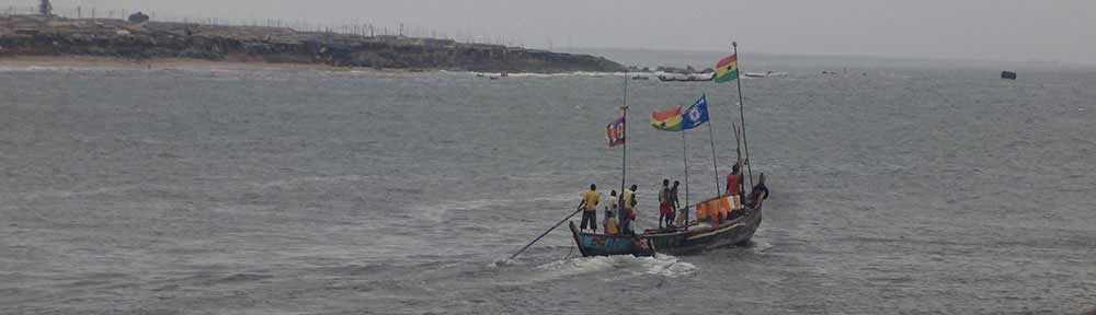 boat-on-river-ghana